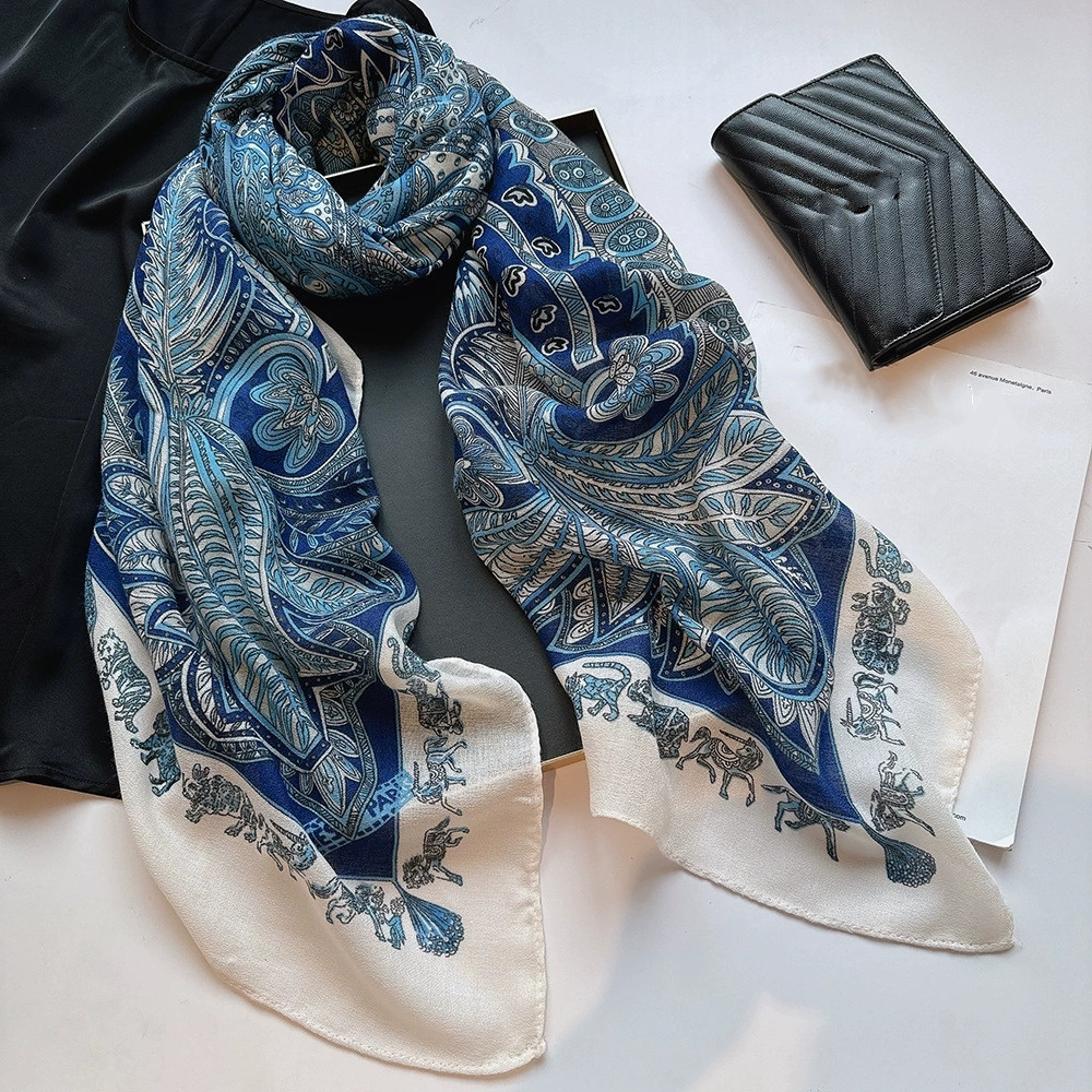 130cm Blue Square Scarf Women  - Vintage Fashion Knitwear 评论和价格