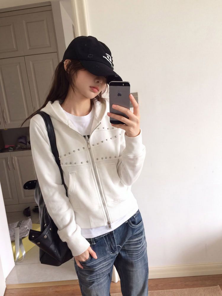 Women's Y2K Studded Rivet Hood - Vintage Fashion Hong Kong 评论和价格