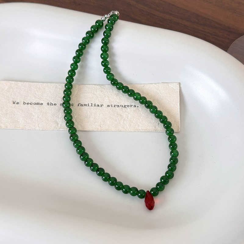 Vintage Green Beaded Necklace  - Vintage Fashion Looks 评论和价格