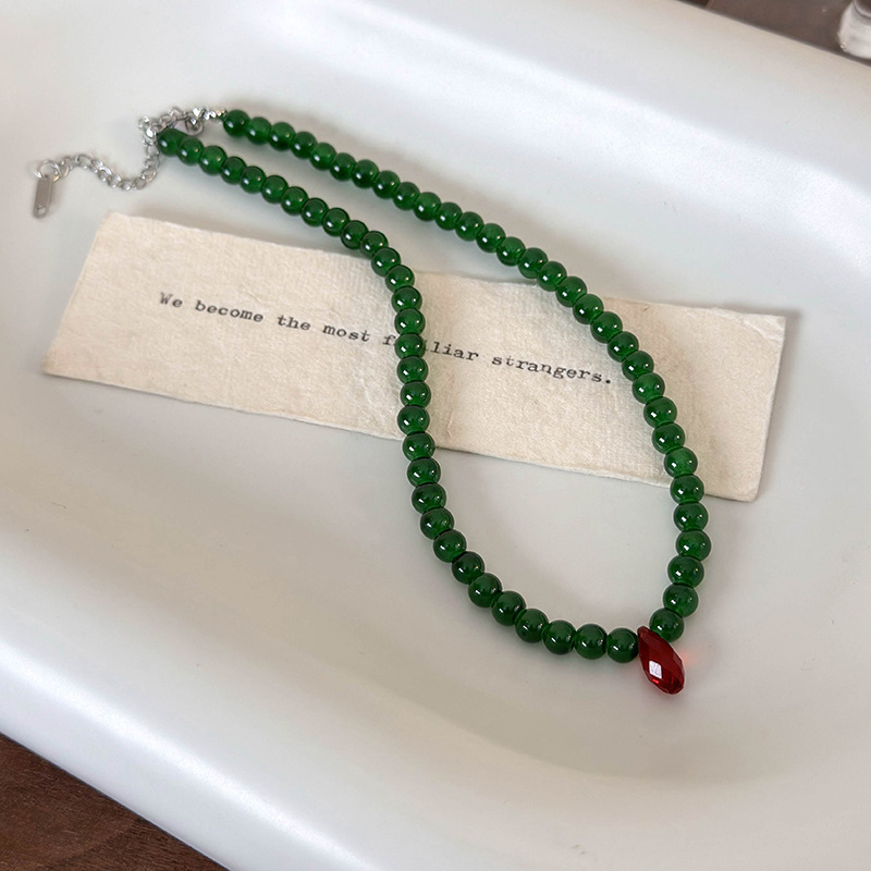 Vintage Green Beaded Necklace  - Vintage Fashion Looks 评论和价格