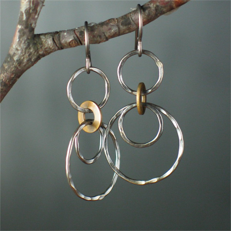 Vintage Metal Silver Color Con - Vintage Fashion Magazines 评论和价格