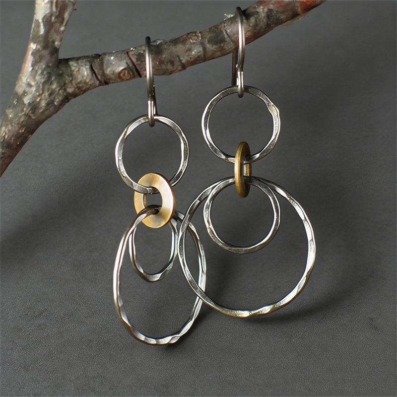 Vintage Metal Silver Color Con - Vintage Fashion Magazines 评论和价格